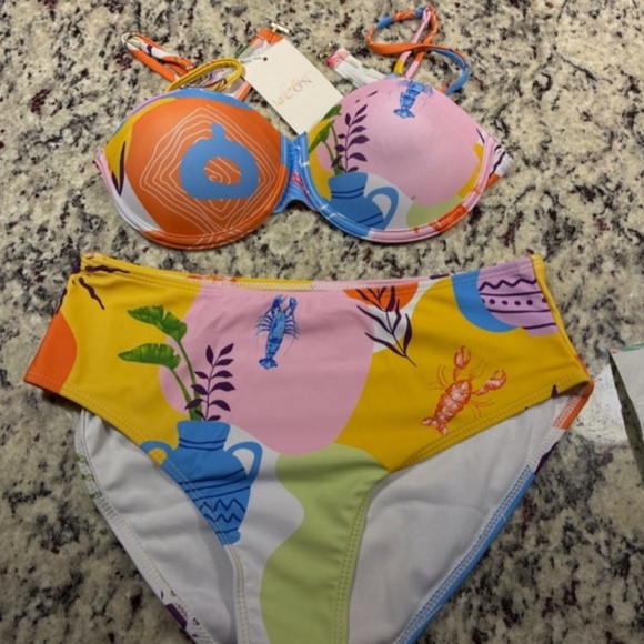 Women’s Endless Moon NWT 2 piece bikini resort wear Swimsuit - Picture 1 of 4